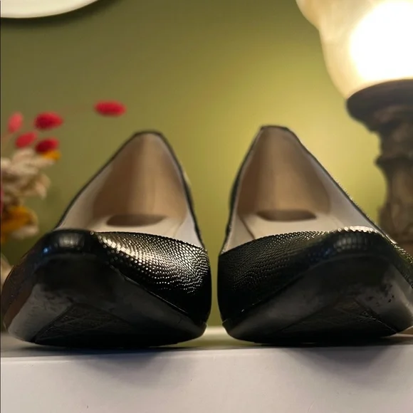 Calvin Klein Textured Black Heels with box - Picture 9 of 10